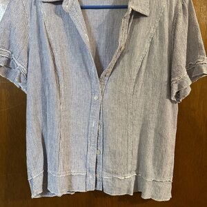 Striped blue and white Button-Up Short Sleeve Shirt